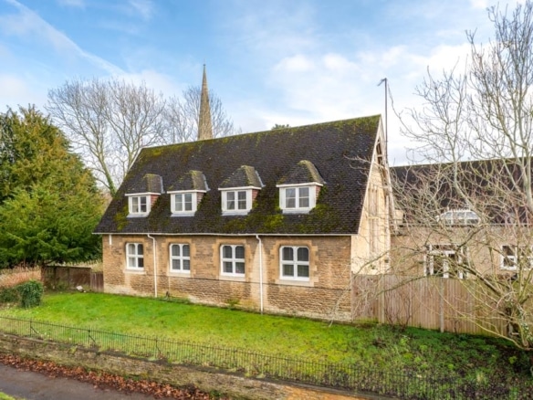 NN15 Church Street, Burton Latimer
