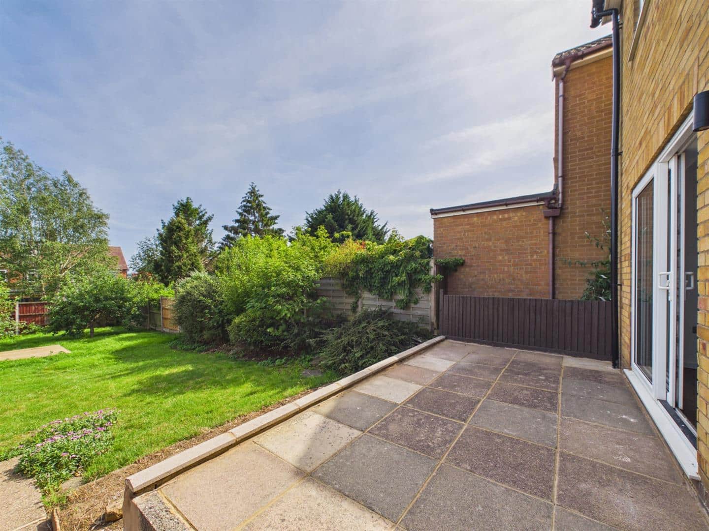 LE16, Knoll Street, Market Harborough