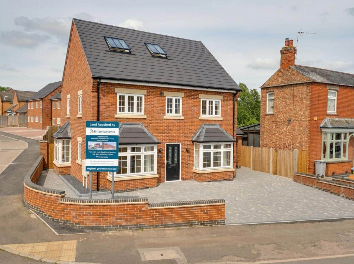NN14 Rushton Road, Desborough