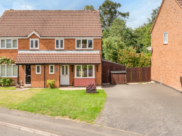 NN15 Spinney Road, Burton Latimer