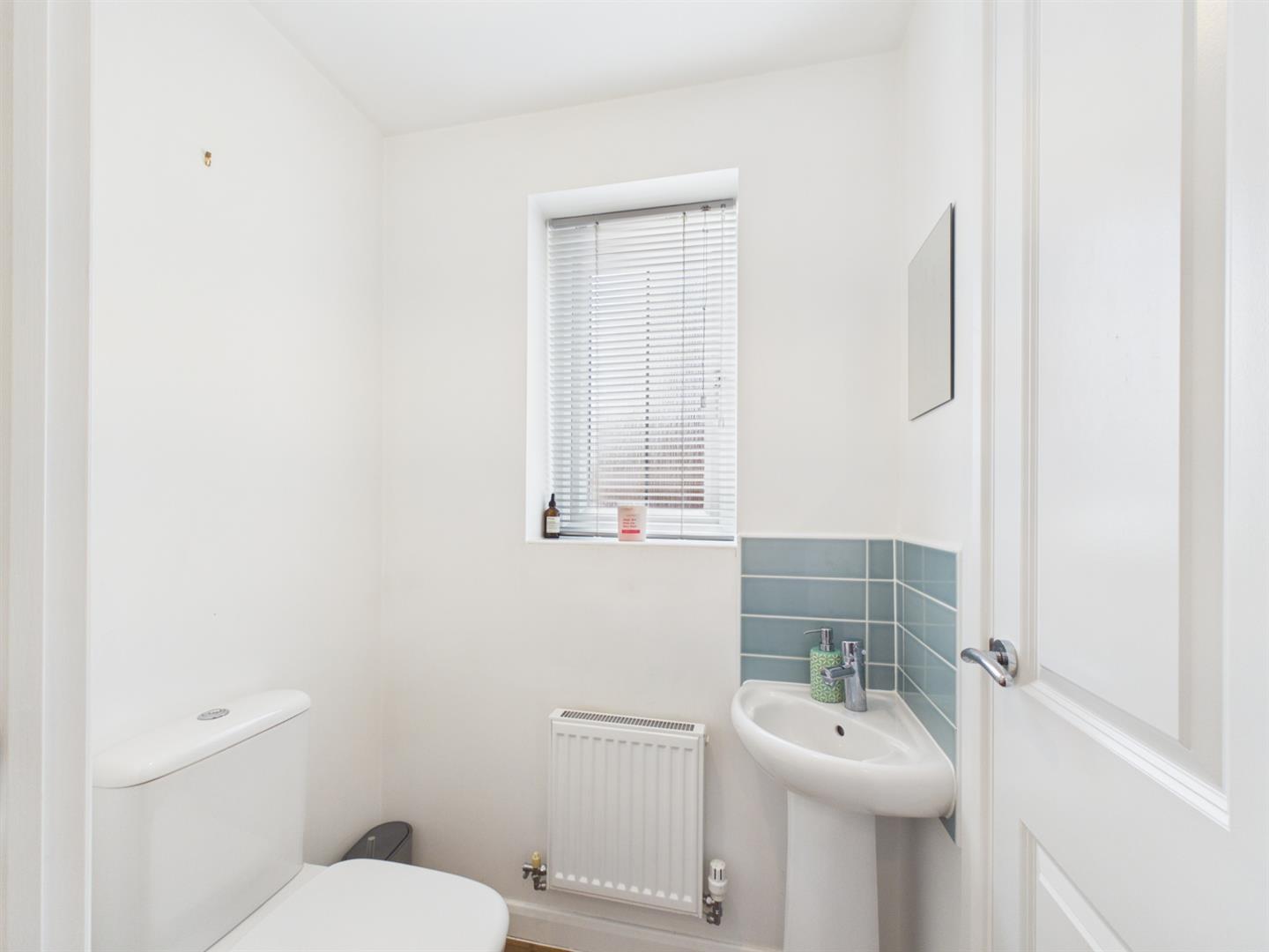 NN17, Arnold Drive, Priors Hall, Weldon