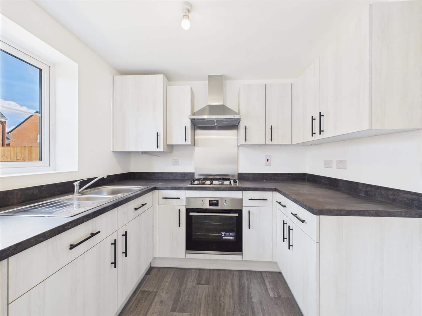 LE16, Rodney Close, Market Harborough