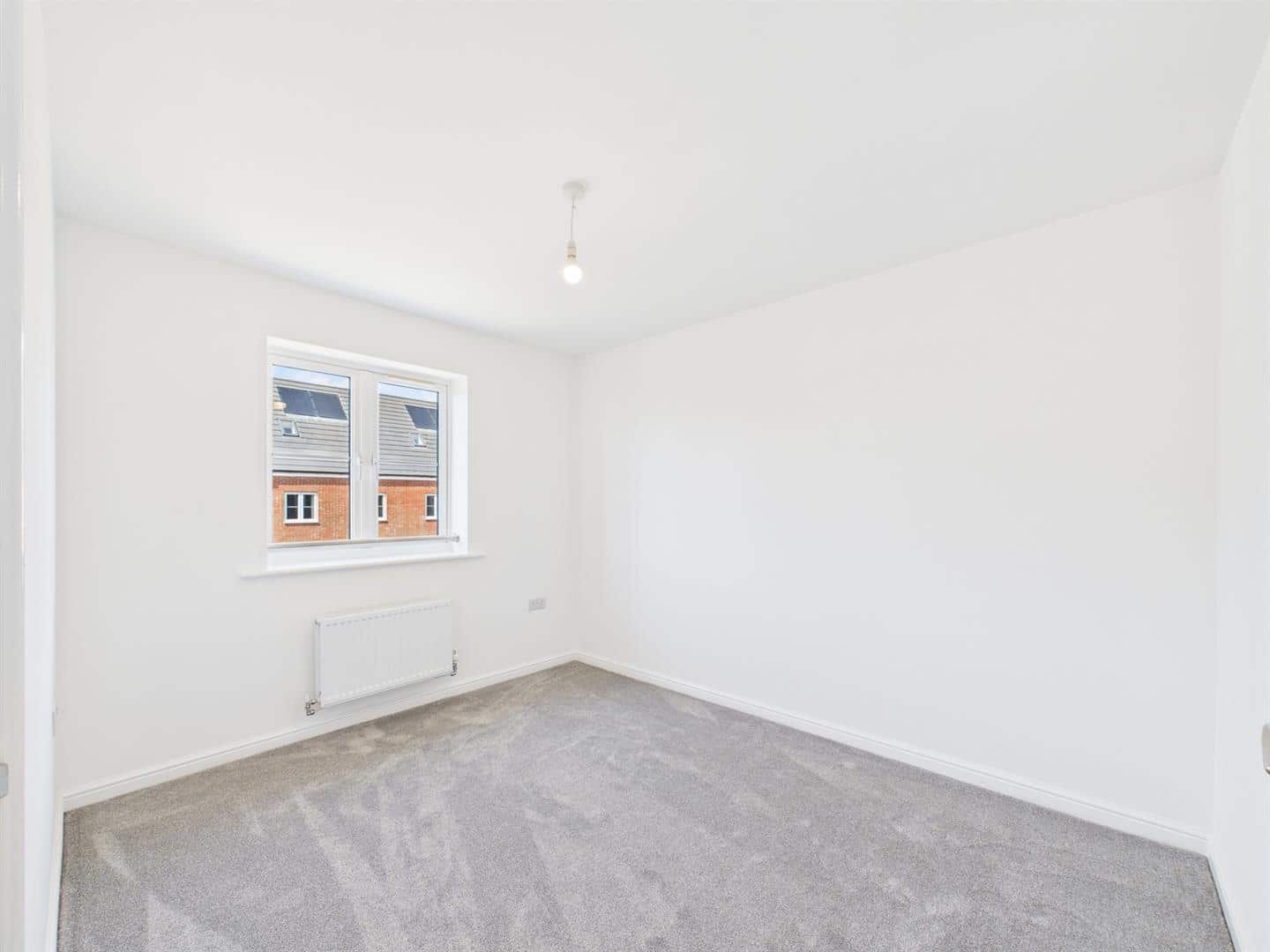 LE16, Rodney Close, Market Harborough
