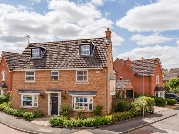 NN18 Fieldfare Close, Corby