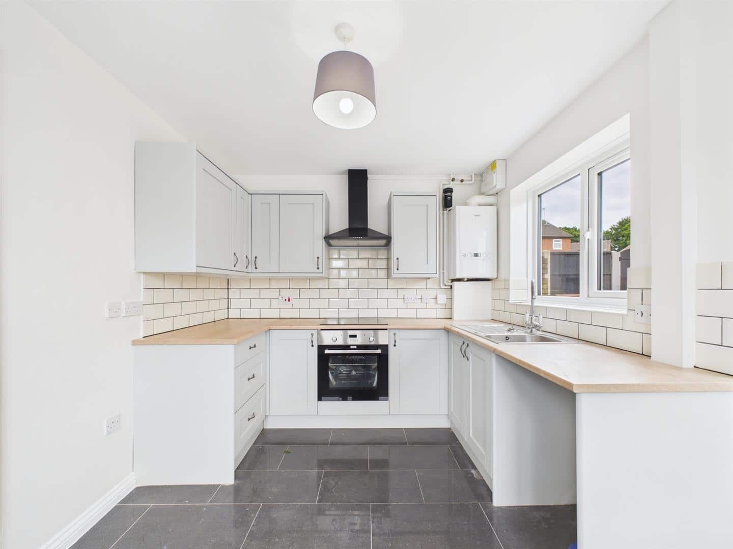 NN8, Heron Close, Wellingborough