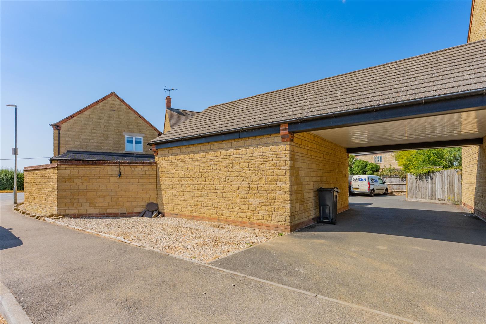 NN17 Hunts Field Drive, Gretton