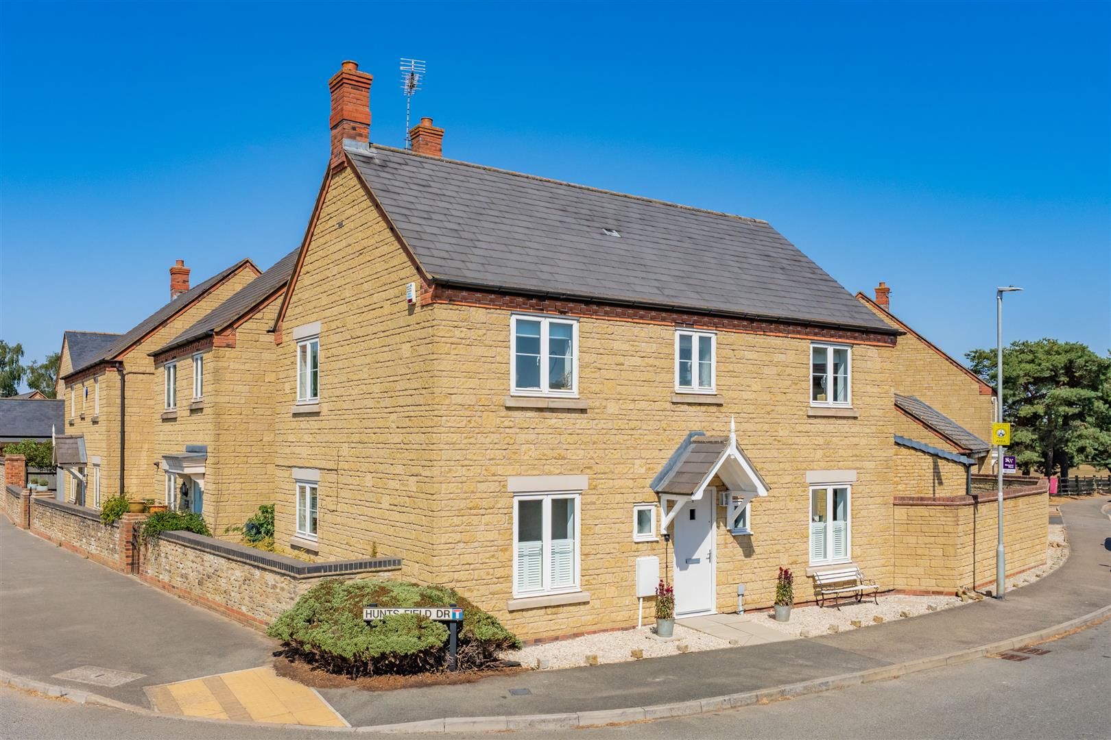 NN17 Hunts Field Drive, Gretton