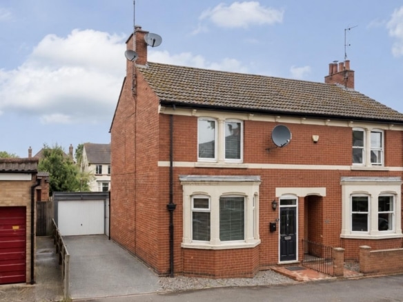 NN16 Kingsley Avenue, Kettering