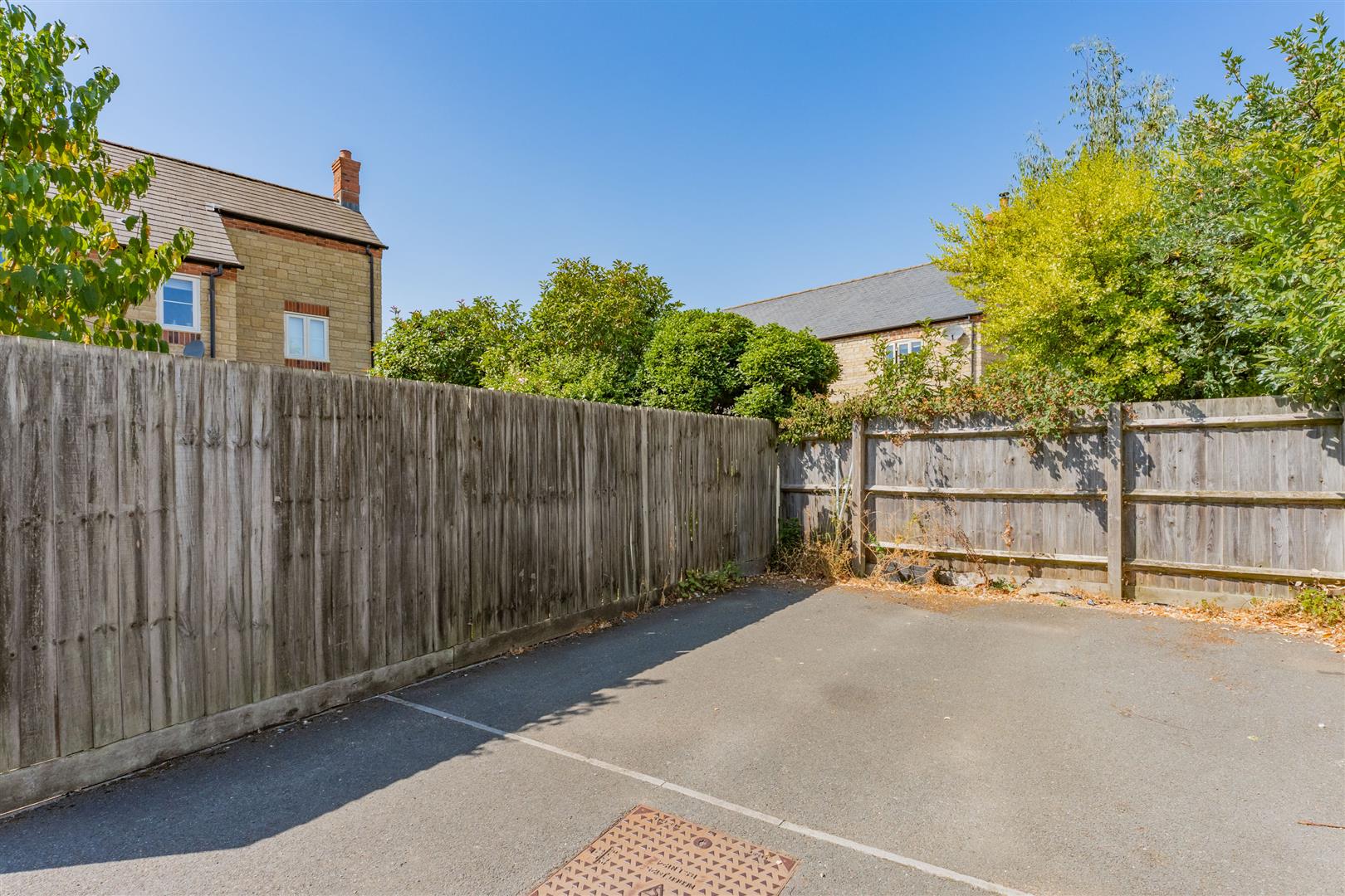 NN17 Hunts Field Drive, Gretton