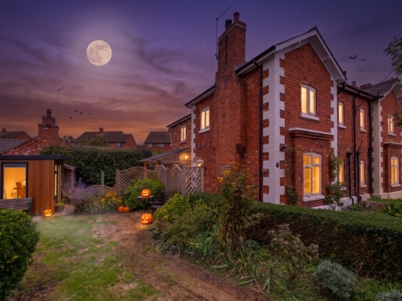 NN14 Station Road, Rushton