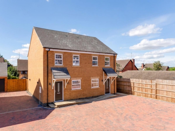 NN16 Rockingham Mews, Kettering