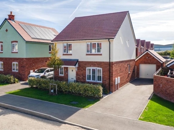 NN14 Sorrel Avenue, Desborough