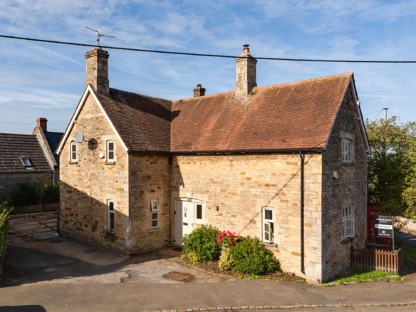 NN17 High Street, Gretton