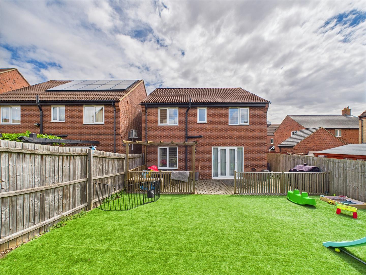 NN15 Slipton Road, Burton Latimer